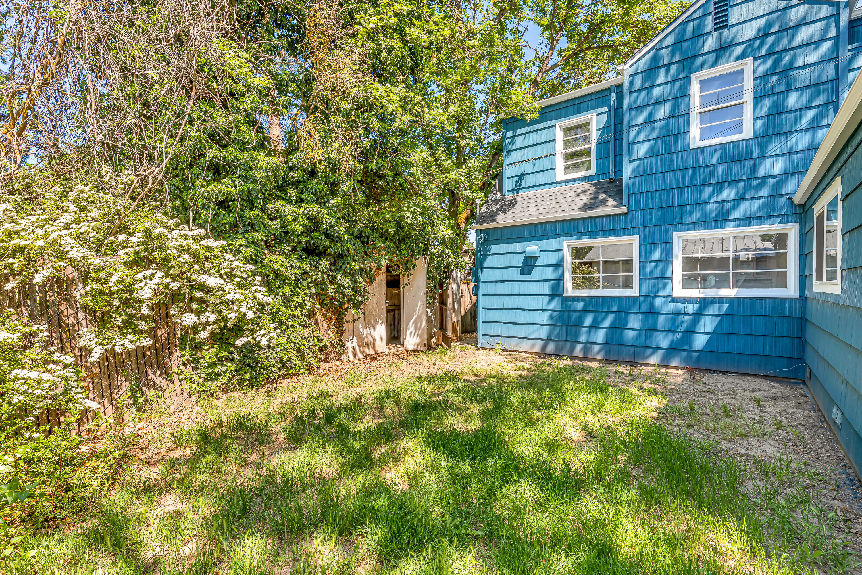 52 Oak Grove Road Medford, OR 97501 - Photo 36 of 41 9R9A9696