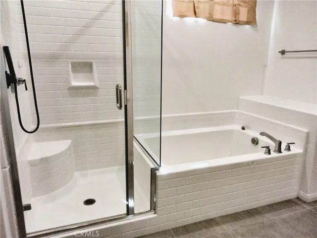 a bathroom with a tub
