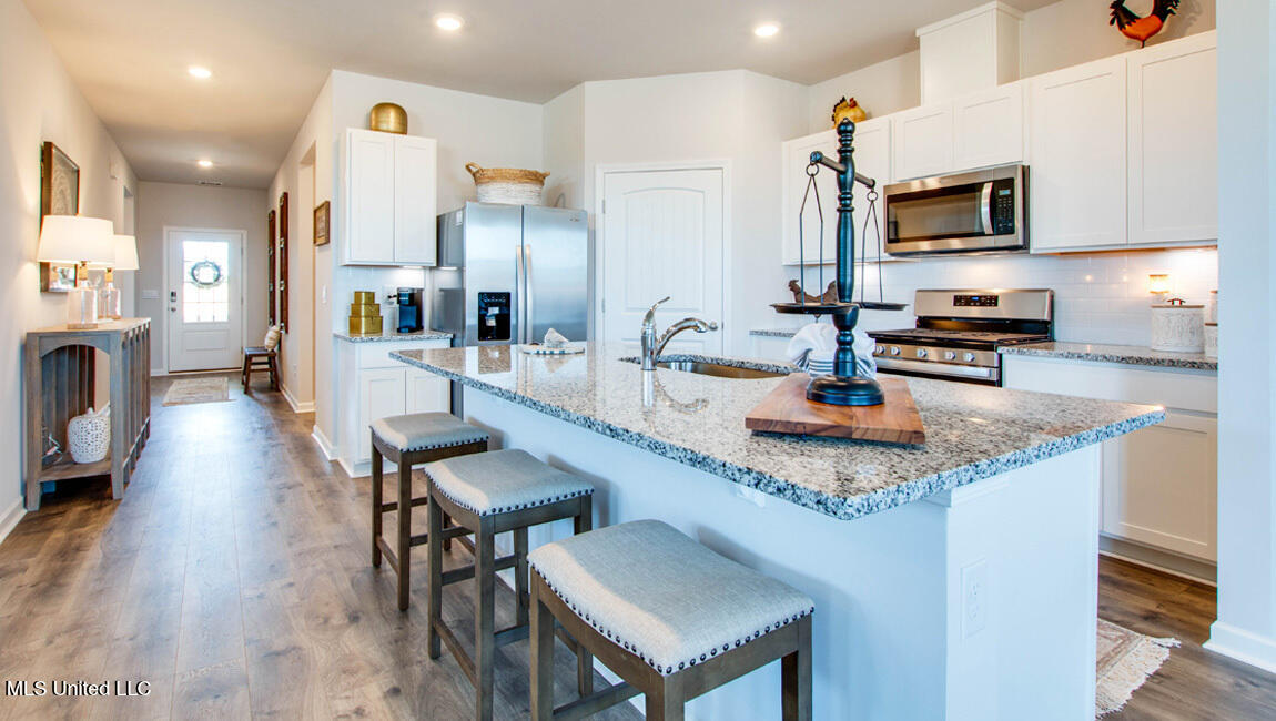 17431 Willow Cove McHenry, MS 39561 - Photo 5 of 23 4_Bristol_Kitchen