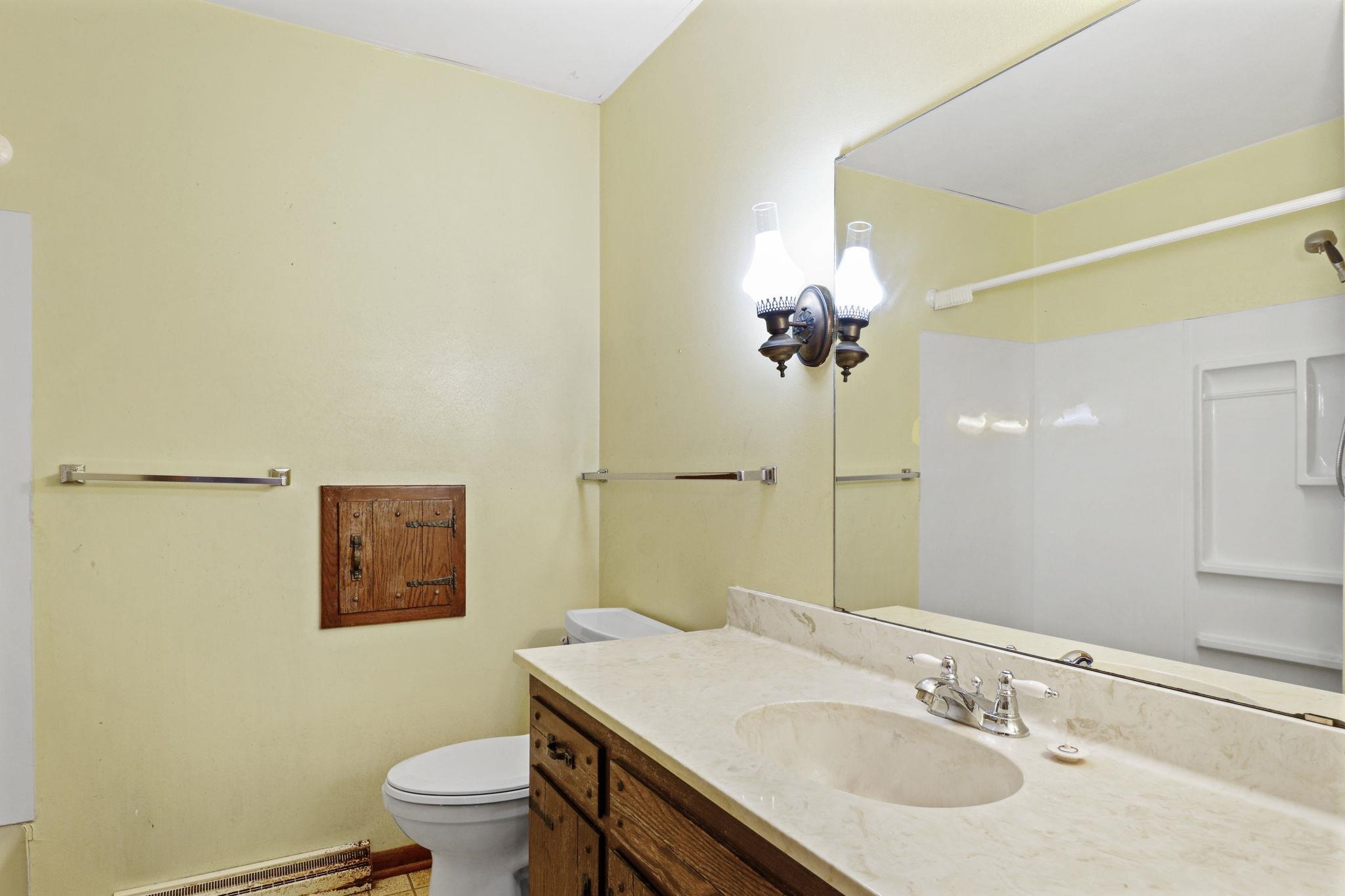 6014 Old Middleton Road Madison, WI 53705 - Photo 19 of 35