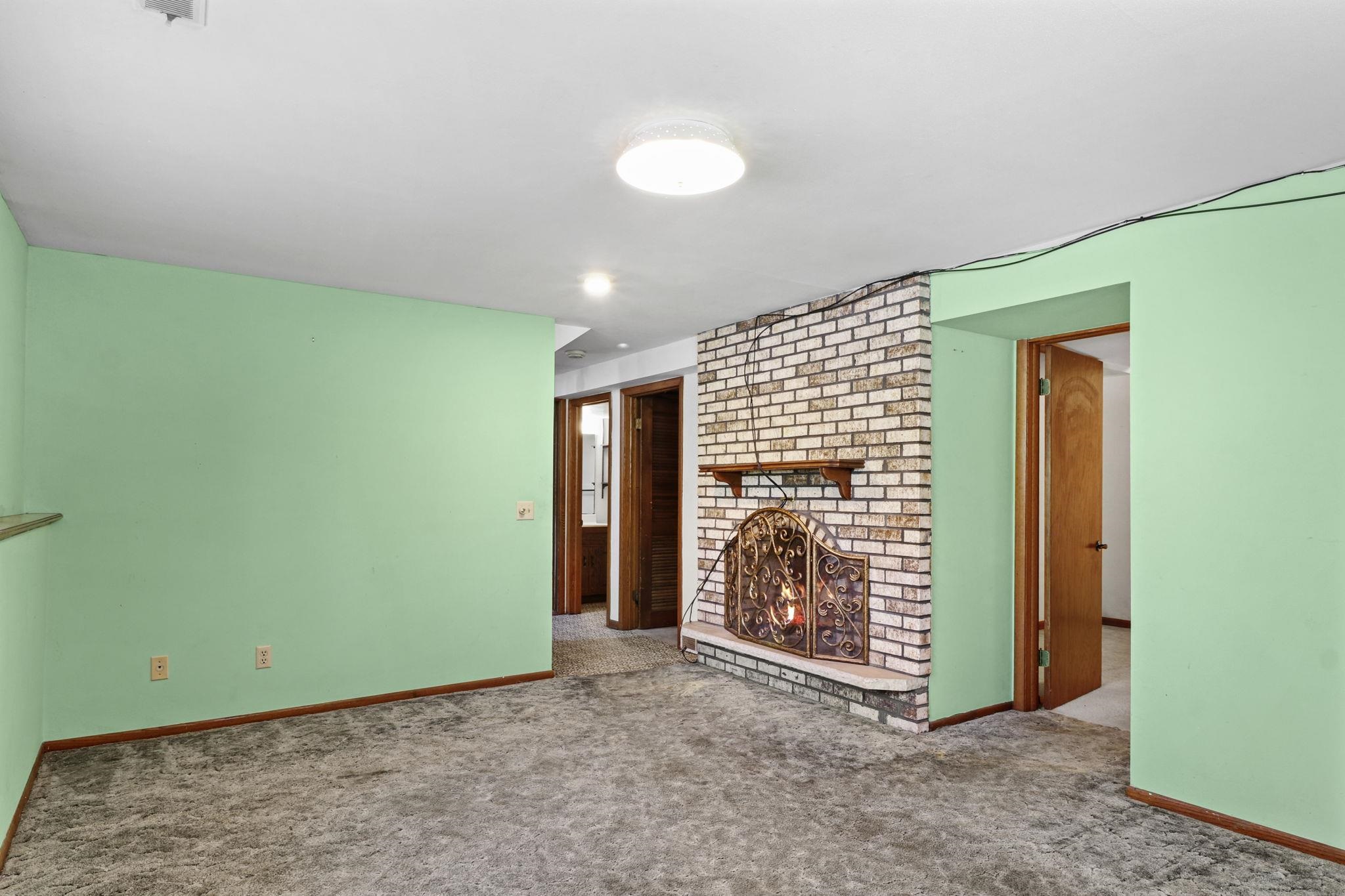 6014 Old Middleton Road Madison, WI 53705 - Photo 20 of 35