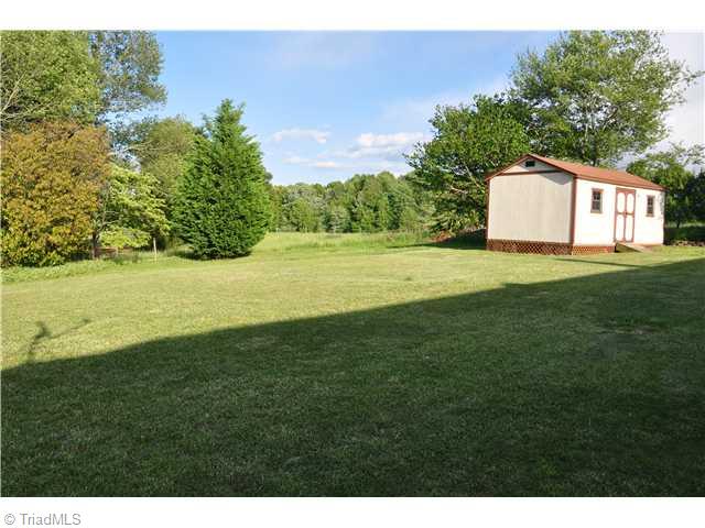 1738 Poole Town Road Asheboro, NC 27205 - Photo 16 of 16 Yard/Garden.