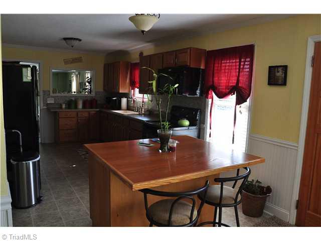 1738 Poole Town Road Asheboro, NC 27205 - Photo 6 of 16 Kitchen.
