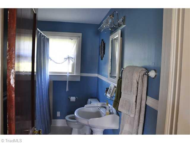 1738 Poole Town Road Asheboro, NC 27205 - Photo 8 of 16 Master Bath/Spa.