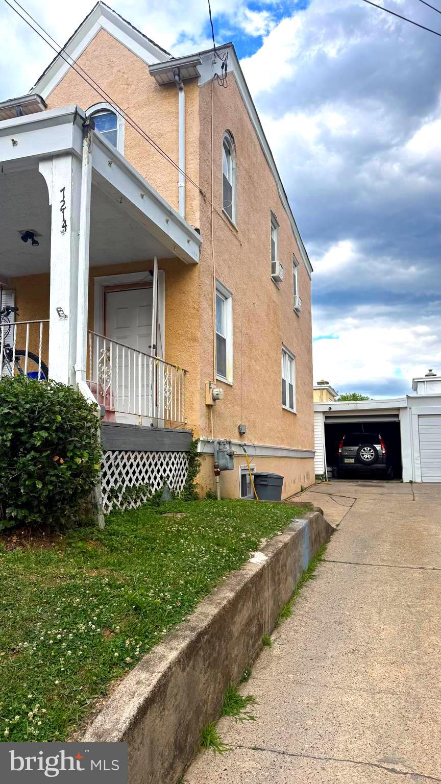 7214 Bradford Road Upper Darby, PA 19082 - Photo 3 of 13