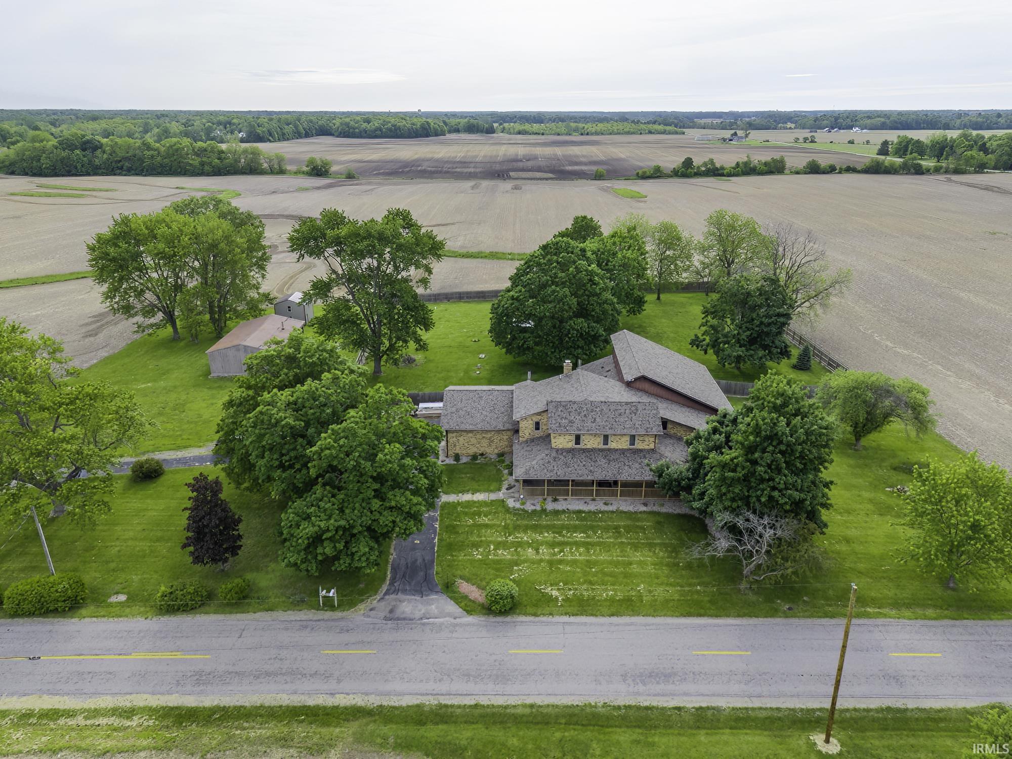 15128 Wesley Chapel Road Churubusco, IN 46723 - Photo 2 of 36