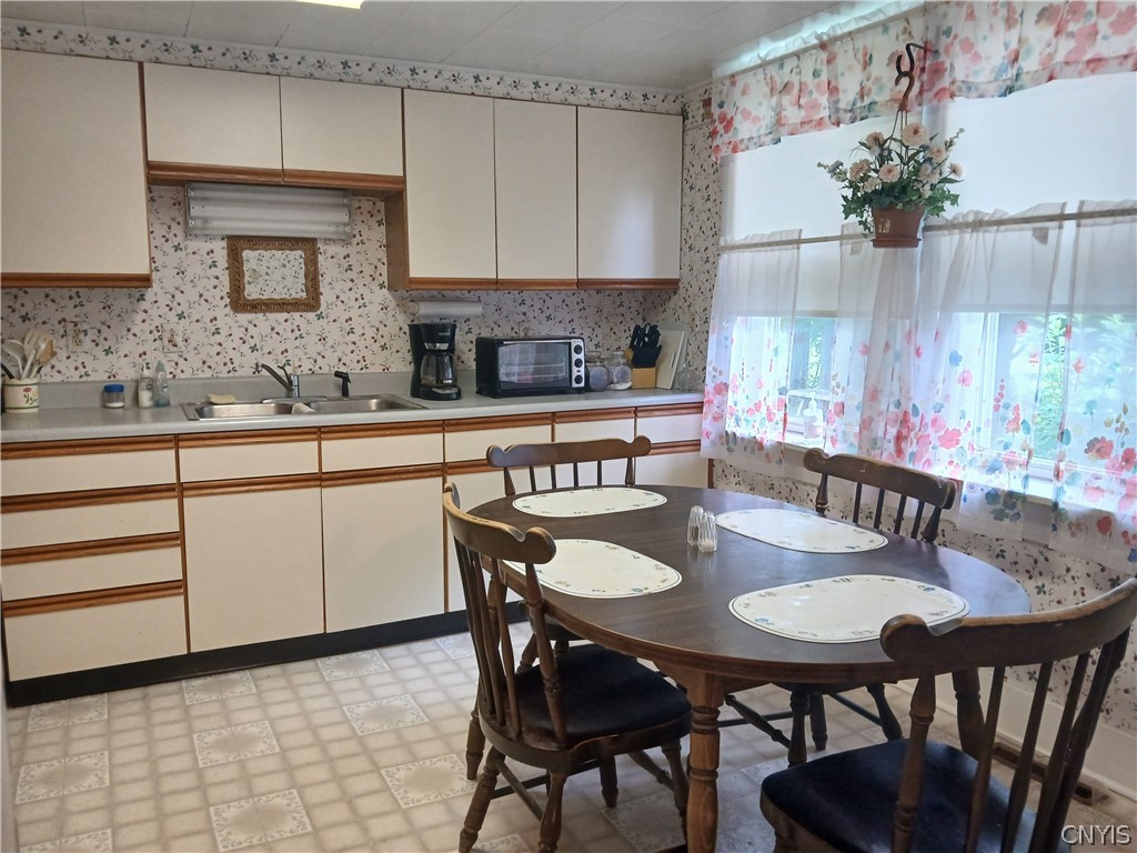 328 County Rte 43 New Haven, NY 13114 - Photo 15 of 30
