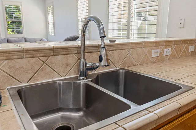 a close view of sink