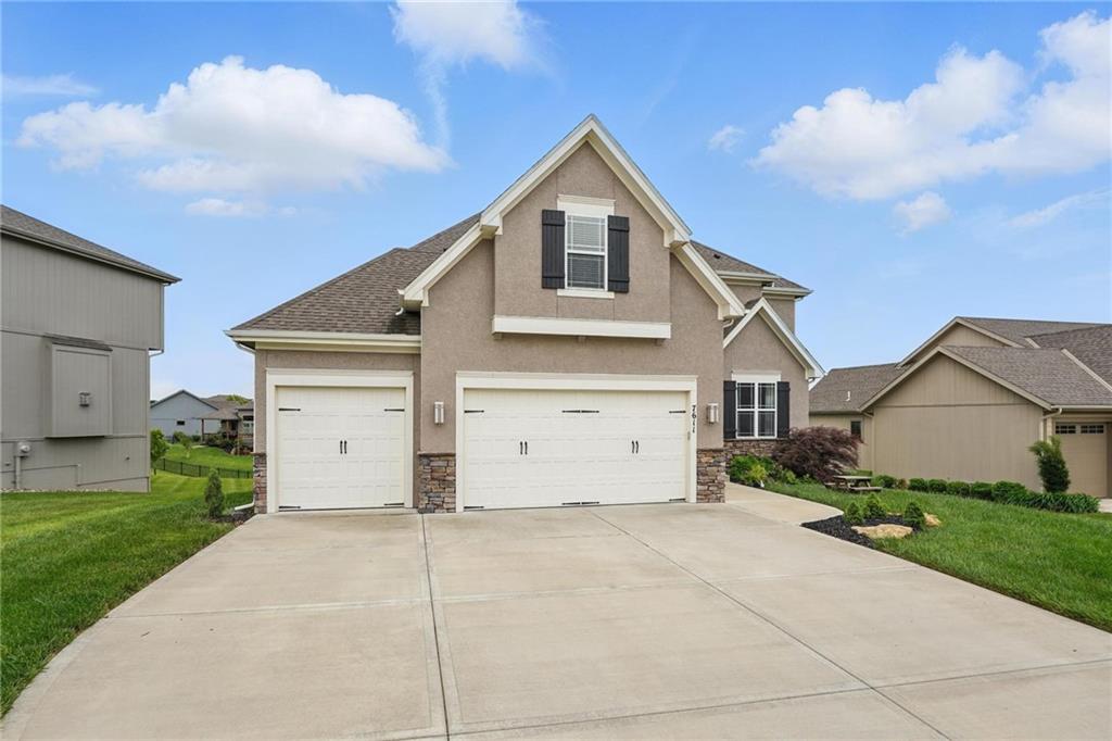 7611 North Adrian Ave  