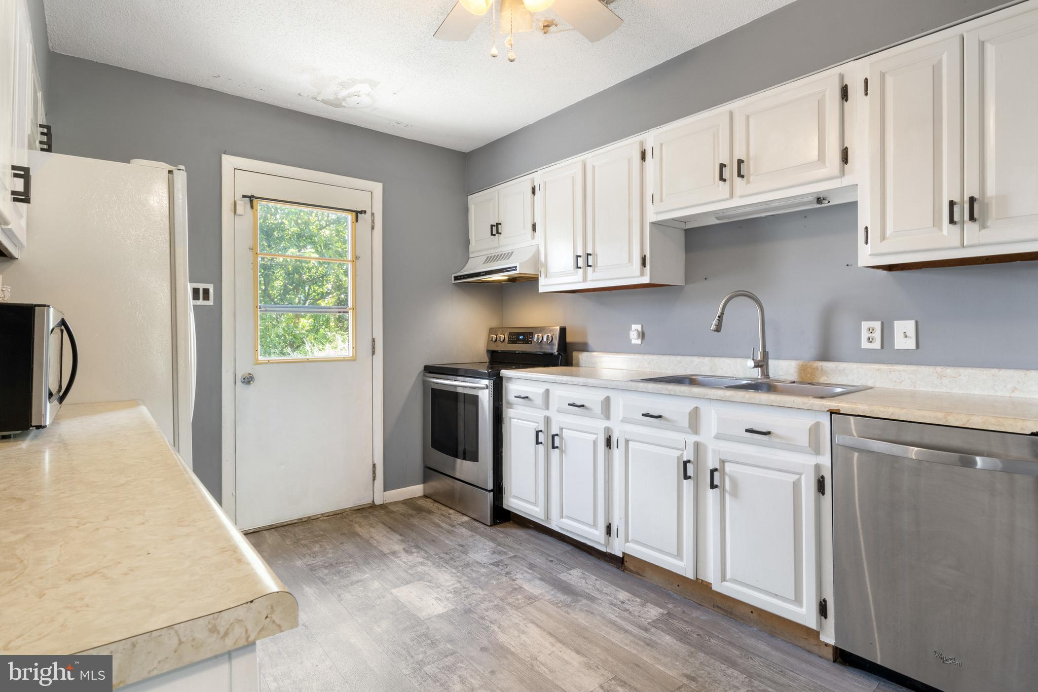 3106 Equinox Road Dover, PA 17315 - Photo 8 of 43 Gorgeous airy and bright Kitchen