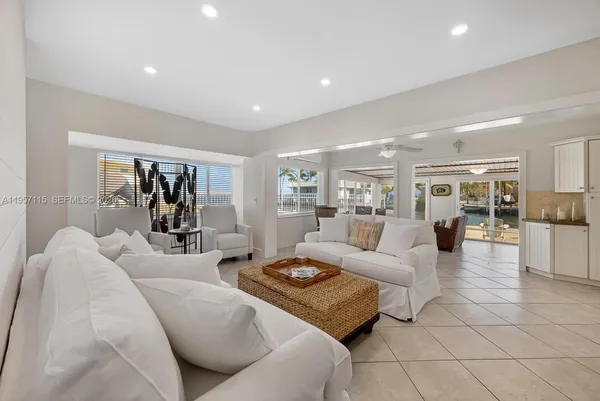 $1,340,000 | 230 Jolly Roger Drive, Key Largo, FL 33037