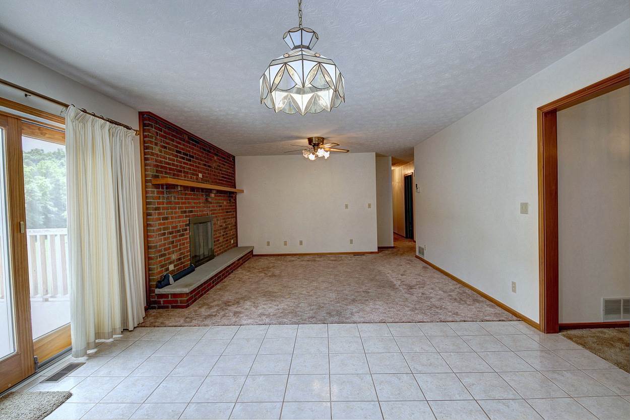 1724 Scott Depot Road Scott Depot, WV 25560 - Photo 15 of 32 Gallery Image 15