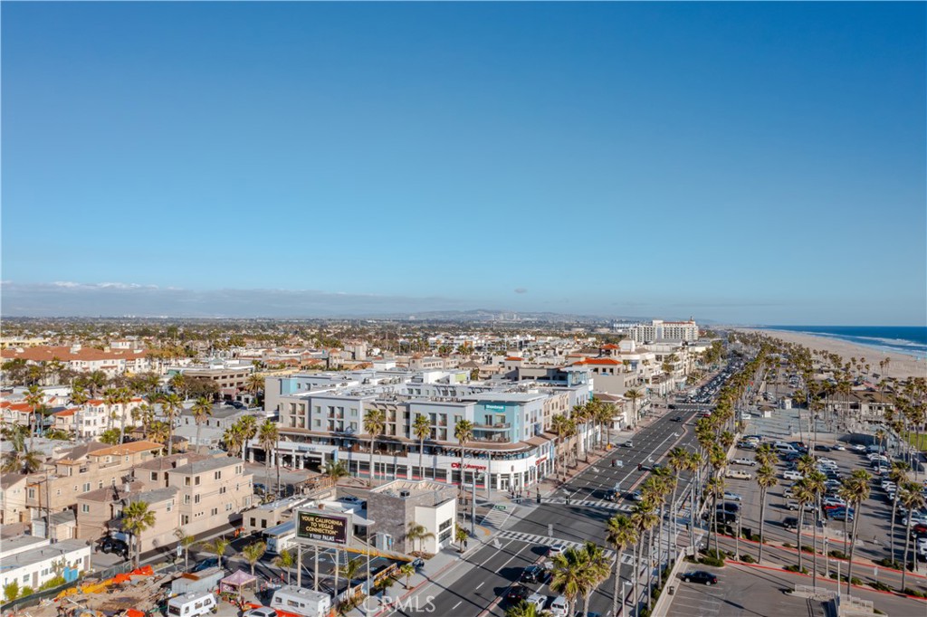 610 17th Street Huntington Beach, CA 92648 - Photo 28 of 64 a view of a city