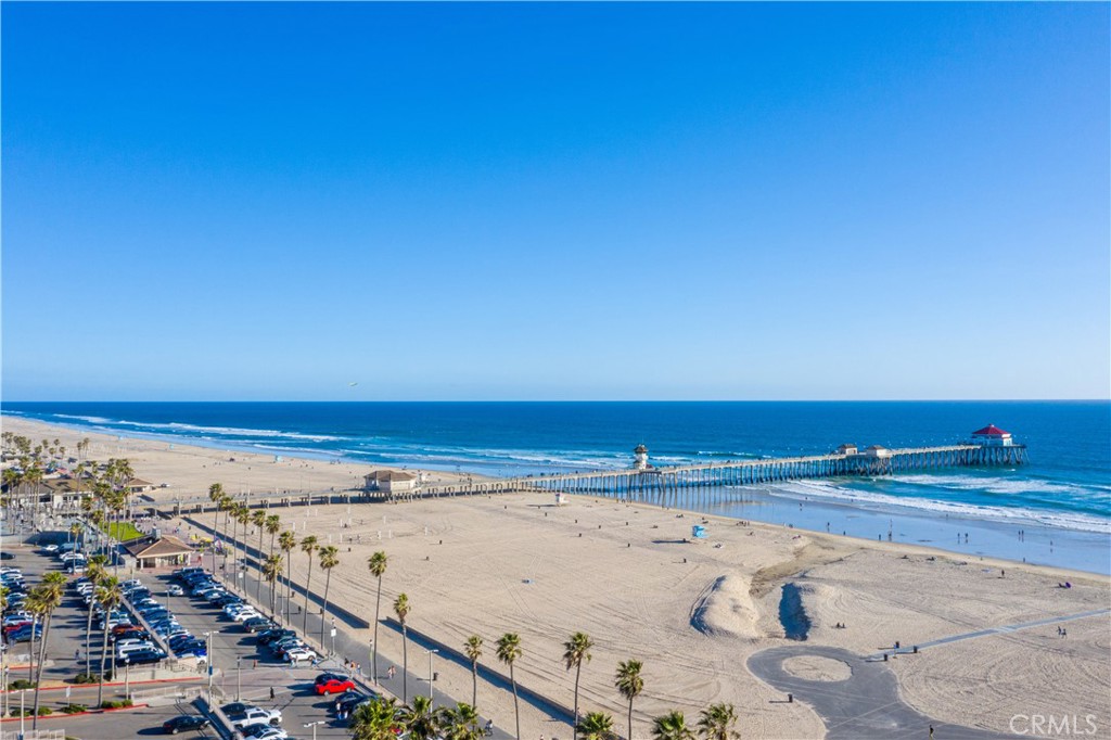 610 17th Street Huntington Beach, CA 92648 - Photo 37 of 64 an ocean beach with an ocean view