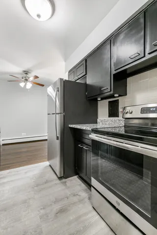 $1,800 | 6021 North Winthrop Avenue, Unit 507, Chicago, IL 60660