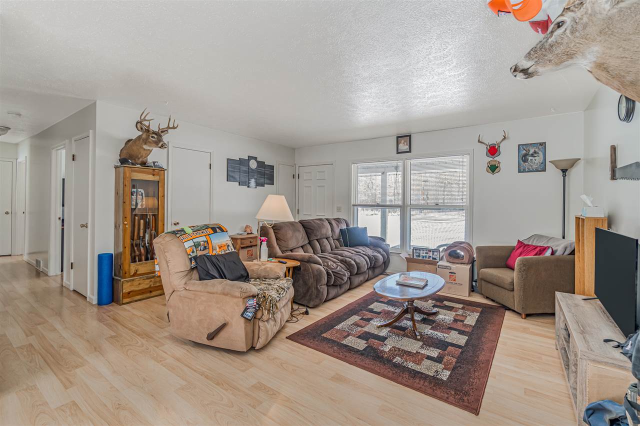 2740 South Loomis Road Mount Pleasant, MI 48858 - Photo 5 of 15 1884632-4.JPG