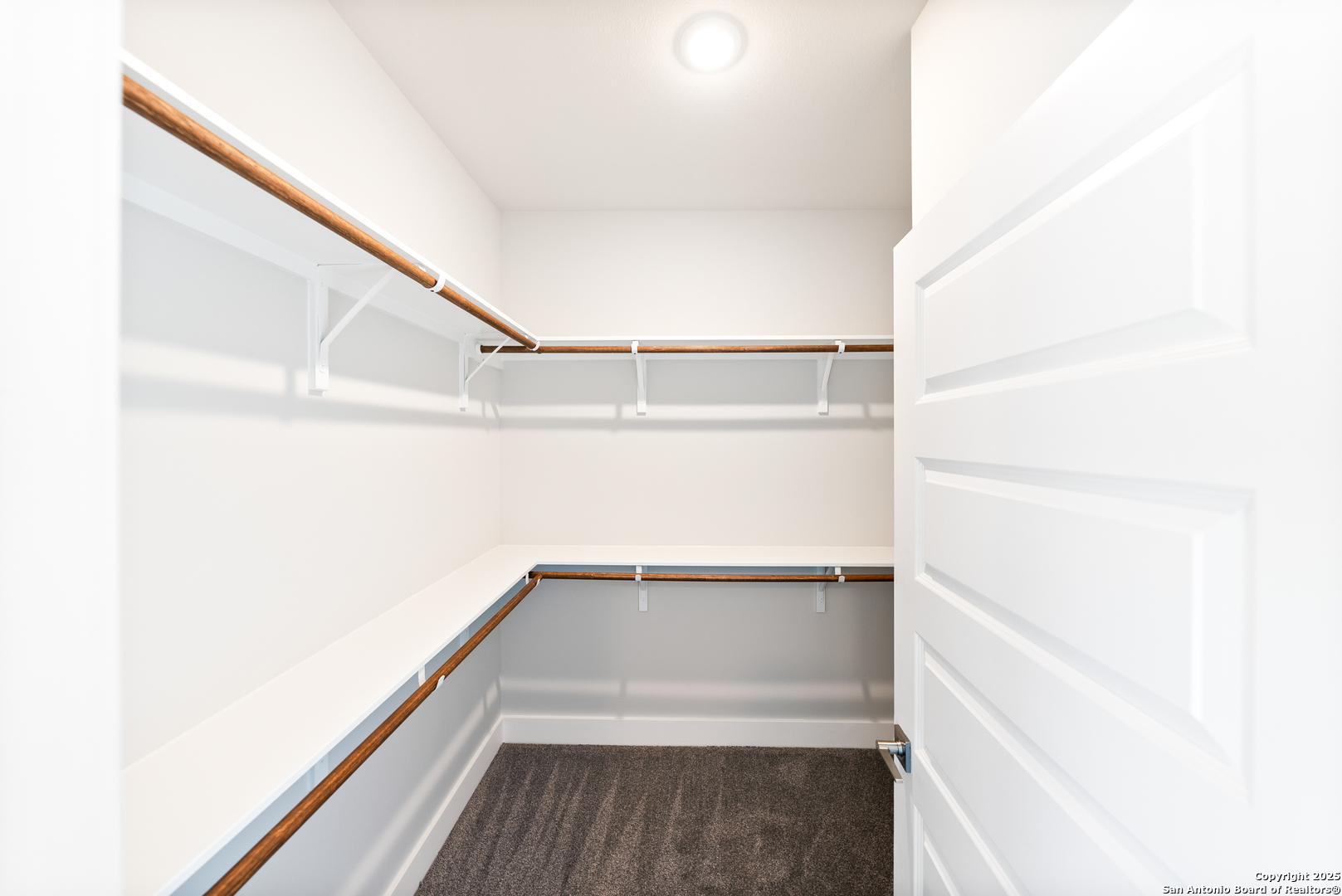 419 Ira Avenue, Unit 1101 San Antonio, TX 78209 - Photo 18 of 22 a view of entryway