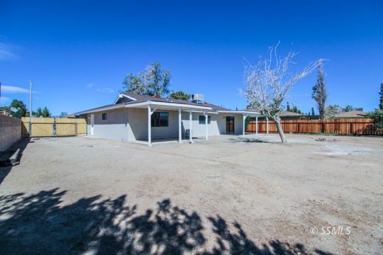 329 Larkspur Street Ridgecrest, CA 93555 - Photo 38 of 43