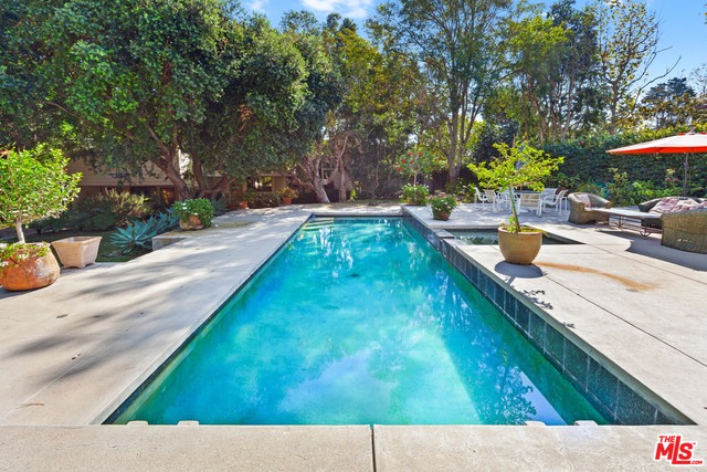 6653 Zumirez Drive Malibu, CA 90265 - Photo 2 of 50