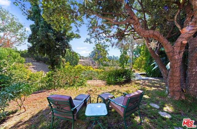 6653 Zumirez Drive Malibu, CA 90265 - Photo 15 of 50