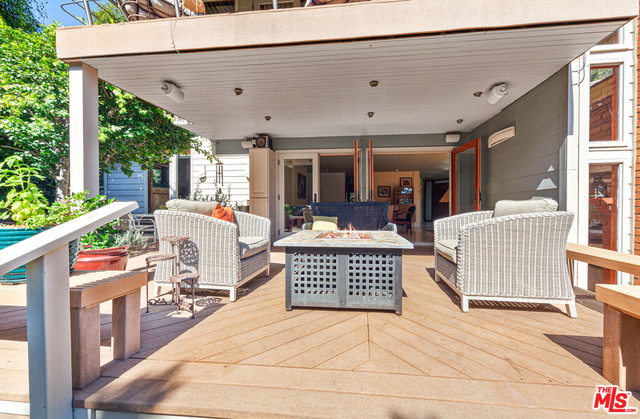 6653 Zumirez Drive Malibu, CA 90265 - Photo 22 of 50