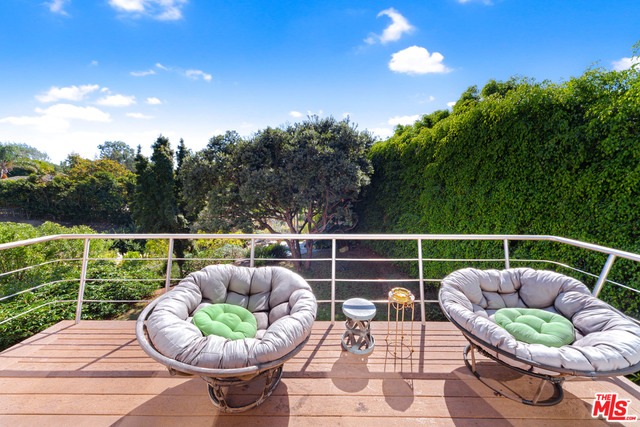 6653 Zumirez Drive Malibu, CA 90265 - Photo 31 of 50