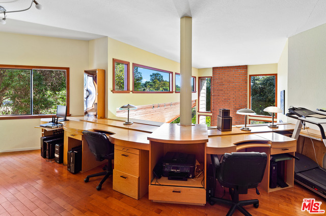 6653 Zumirez Drive Malibu, CA 90265 - Photo 42 of 50