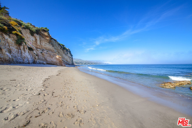 6653 Zumirez Drive Malibu, CA 90265 - Photo 50 of 50
