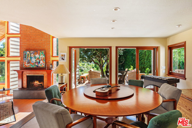 6653 Zumirez Drive Malibu, CA 90265 - Photo 10 of 50