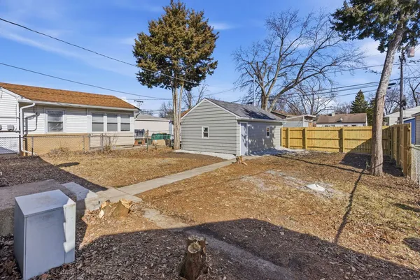 $224,900 | 222 Park Drive, Joliet, IL 60436