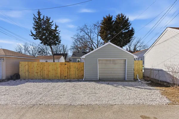 $224,900 | 222 Park Drive, Joliet, IL 60436