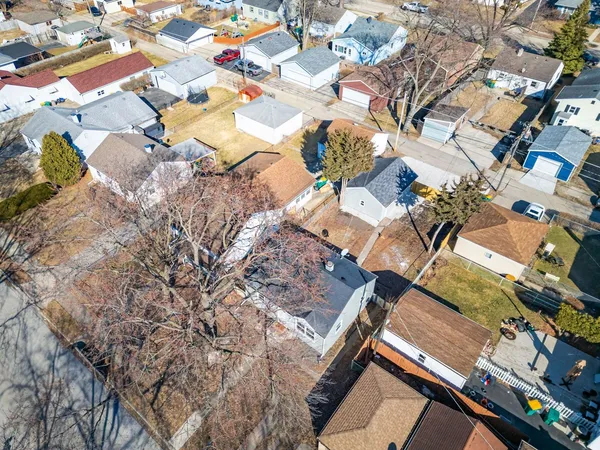$224,900 | 222 Park Drive, Joliet, IL 60436