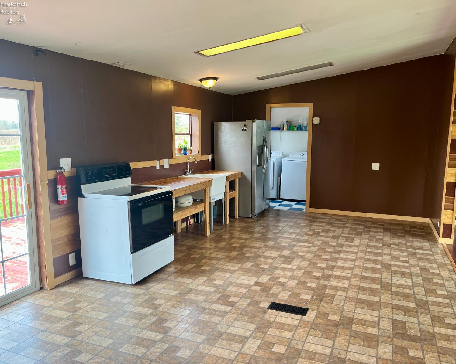 1493 Butler Road North New London, OH 44851 - Photo 5 of 11 Gallery Image 5