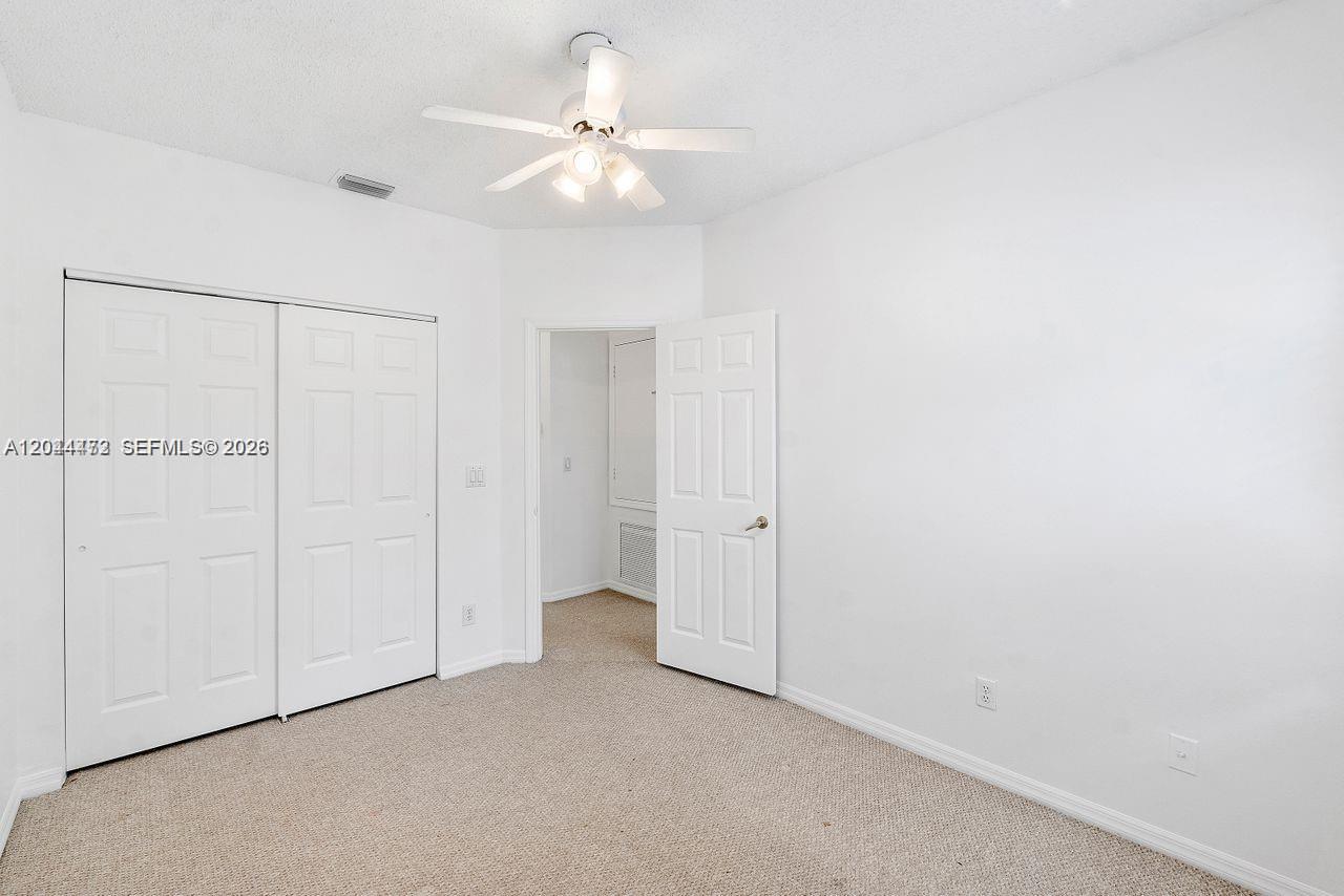 16035 Emerald Cove Road Weston, FL 33331 - Photo 8 of 30 Gallery Image 8