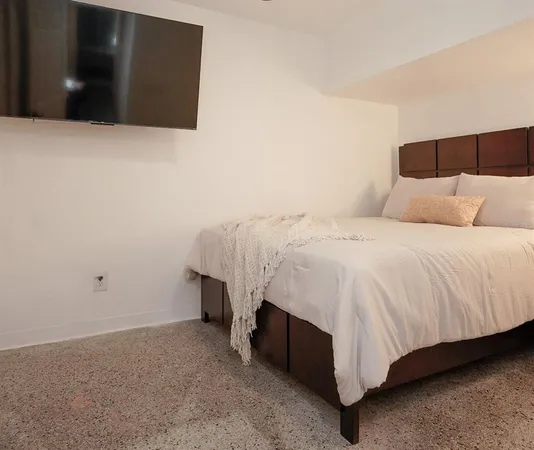 $4,000 | 4739 Baywood Point South, Gulfport, FL 33711