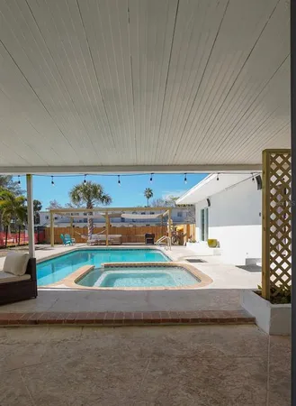 $4,000 | 4739 Baywood Point South, Gulfport, FL 33711