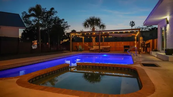 $4,000 | 4739 Baywood Point South, Gulfport, FL 33711