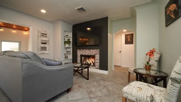 $4,000 | 4739 Baywood Point South, Gulfport, FL 33711