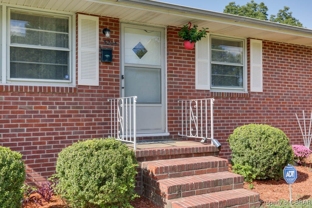 3204 West Weaver Road Hampton, VA 23666 - Photo 5 of 27 View of entrance to property