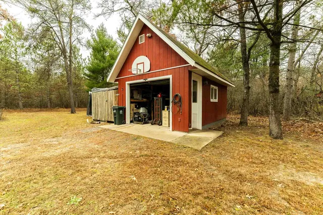 $189,000 | N6814 Eddy Road, Black River Falls, WI 54615