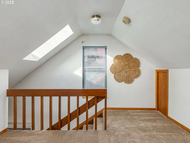 $325,000 | 458 West Hayes Street, Woodburn, OR 97071