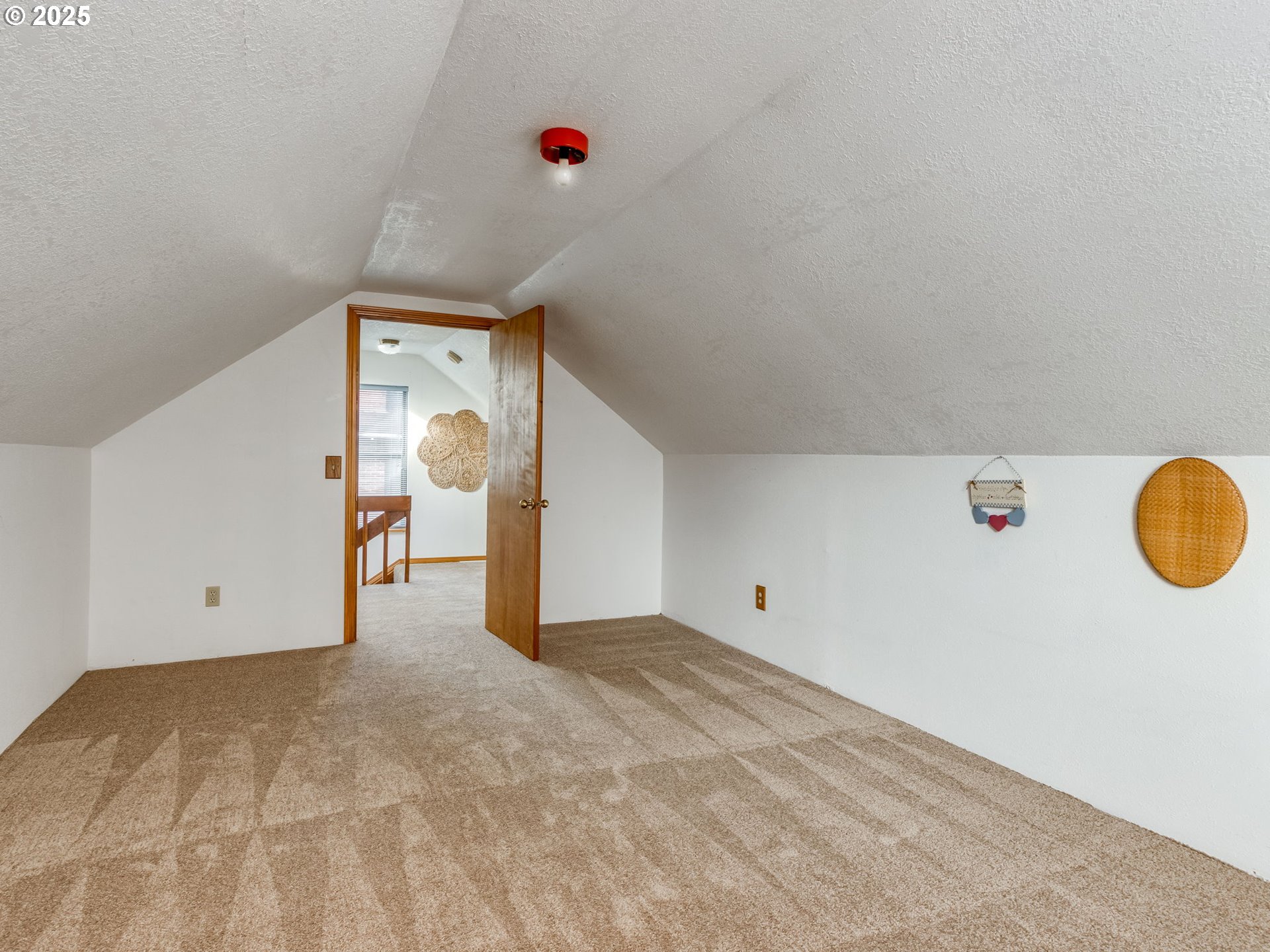 458 West Hayes Street Woodburn, OR 97071 - Photo 17 of 22