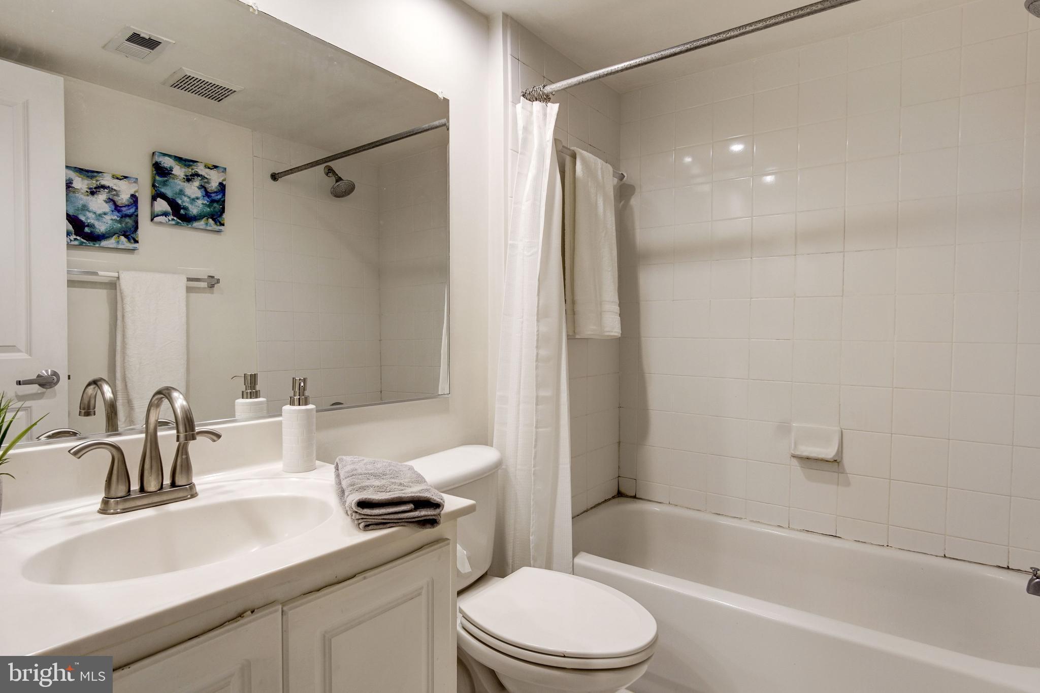 75 14th Street Northeast, Unit 75 Washington, DC 20002 - Photo 17 of 25