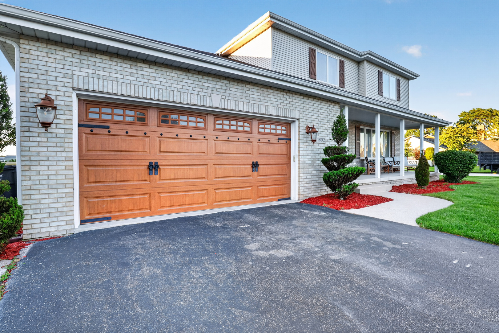 1692 185th Street Lansing, IL 60438 - Photo 6 of 53
