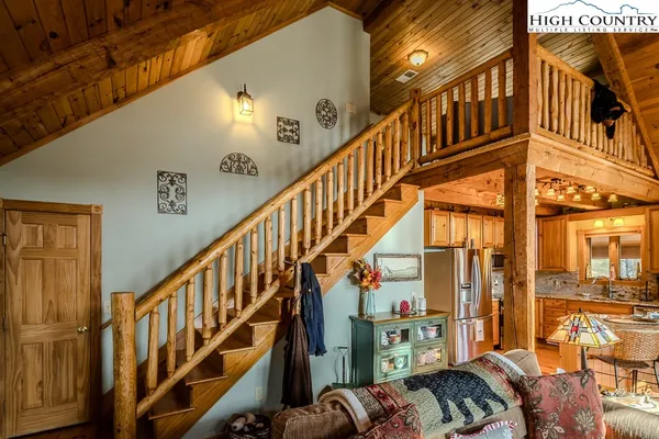 $850,000 | 632 Vista Ridge Road, West Jefferson, NC 28694