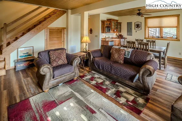 $850,000 | 632 Vista Ridge Road, West Jefferson, NC 28694
