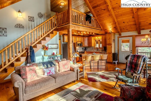 $850,000 | 632 Vista Ridge Road, West Jefferson, NC 28694