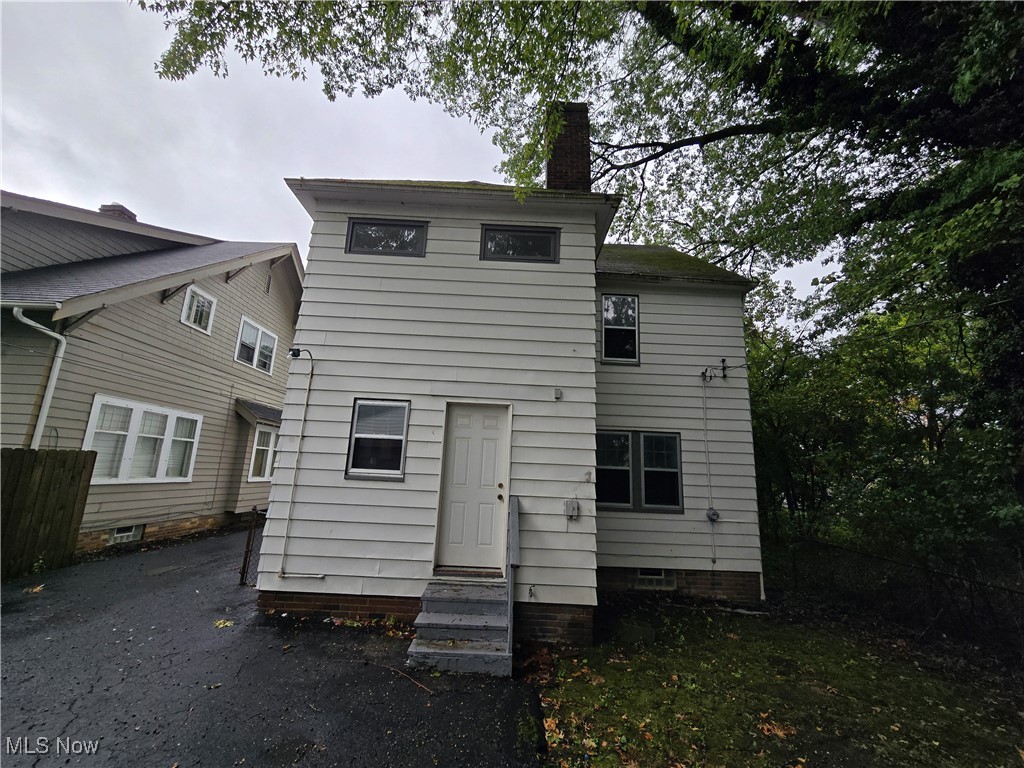 3373 Spangler Road Cleveland Heights, OH 44112 - Photo 3 of 15