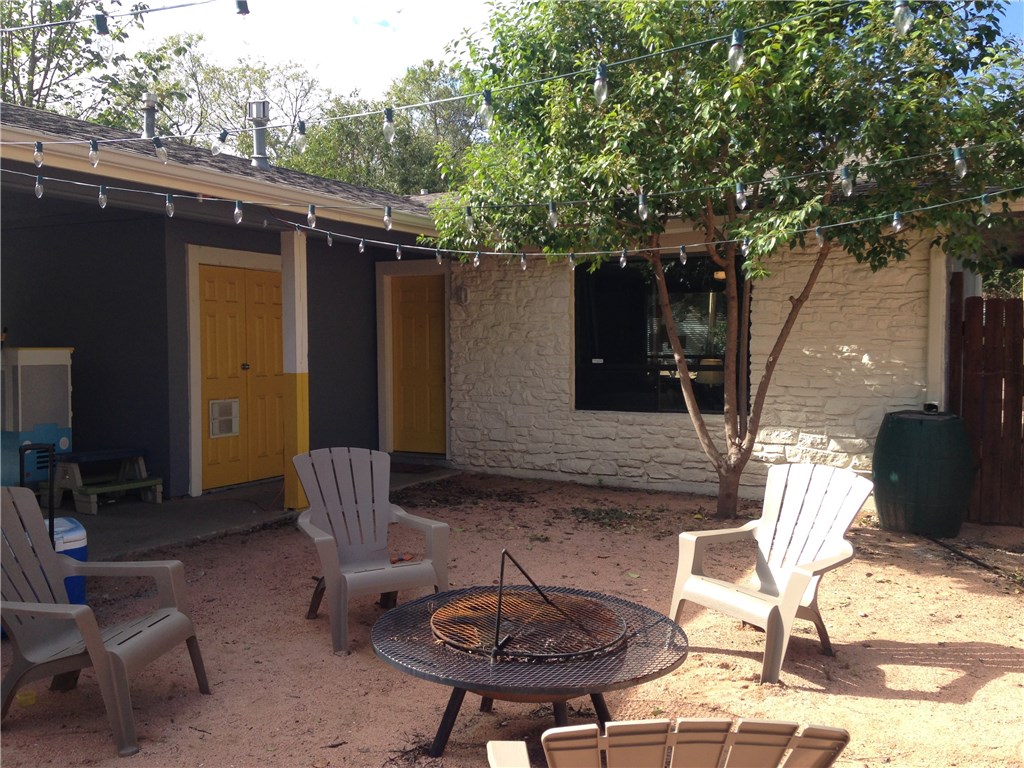 7404 Bethune Avenue Austin, TX 78752 - Photo 3 of 16