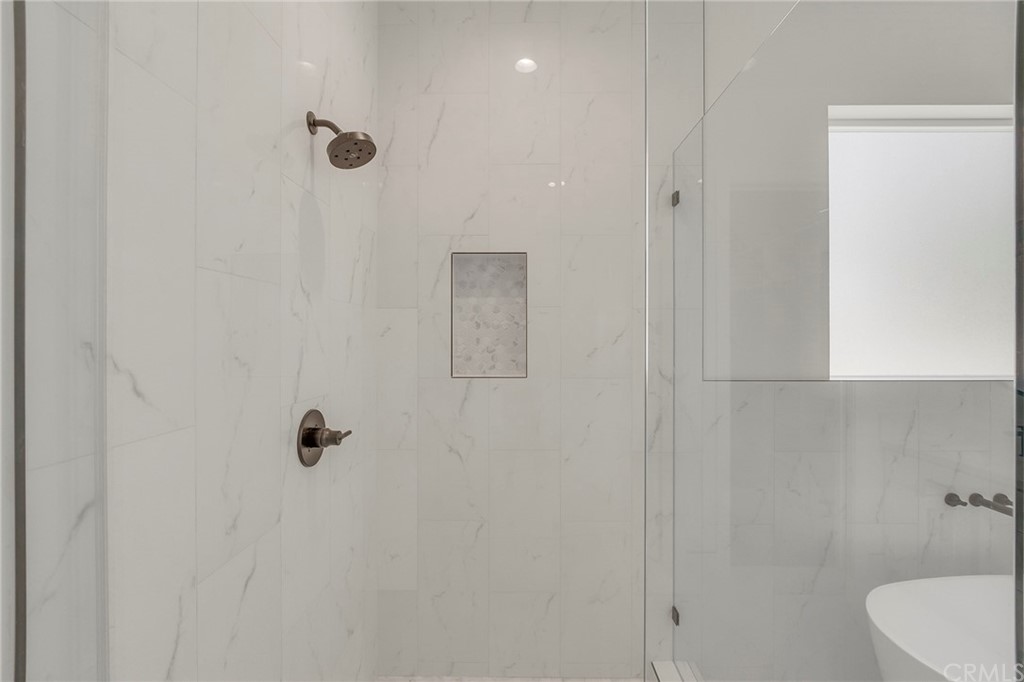 1830 Apple View Way Paradise, CA 95969 - Photo 37 of 75 a bathroom with a shower